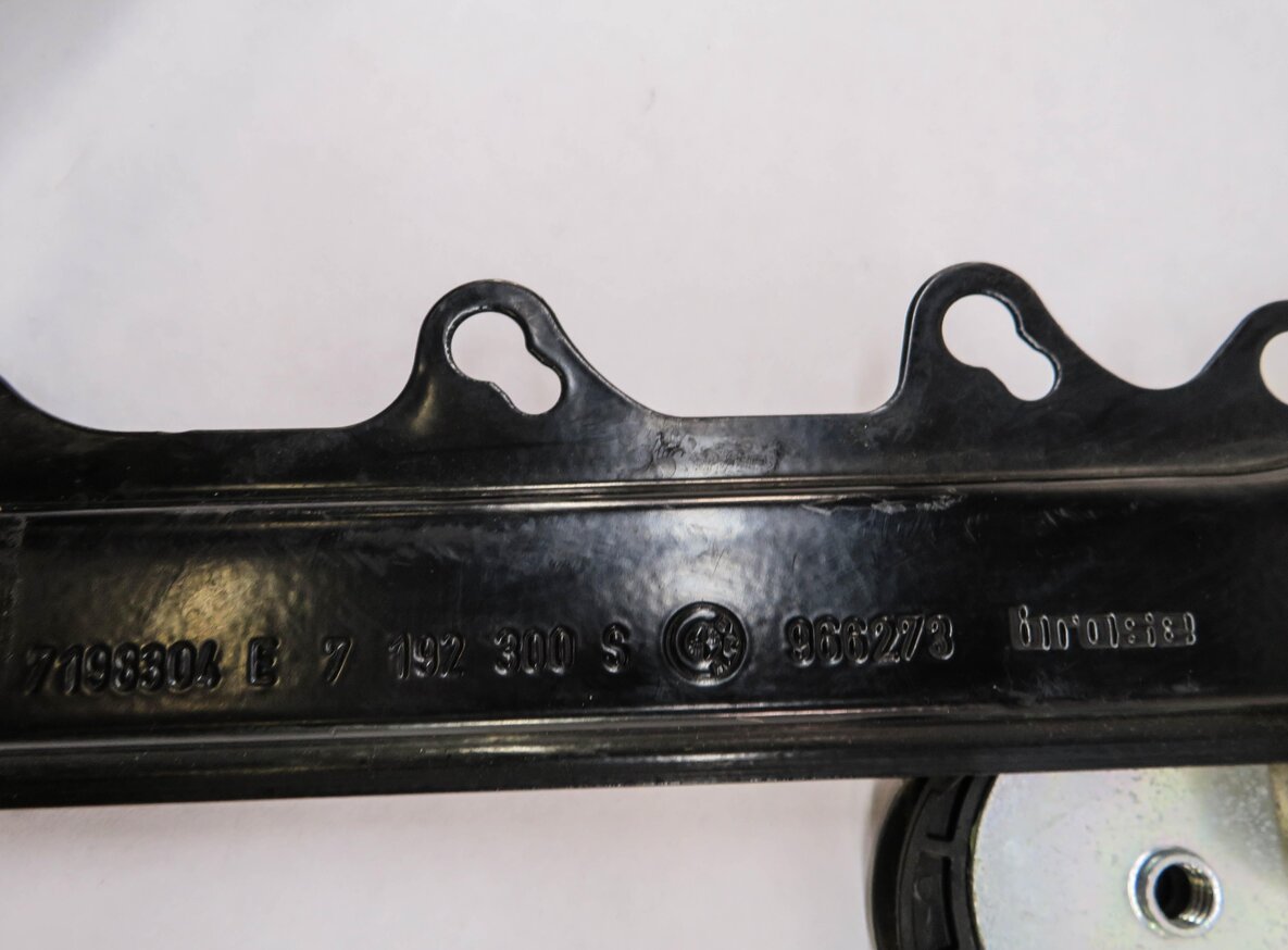 Thumbnail 5: 09-16 BMW Z4 E89 FRONT RIGHT PASSENGER SIDE DOOR POWER WINDOW REGULATOR w/ MOTOR