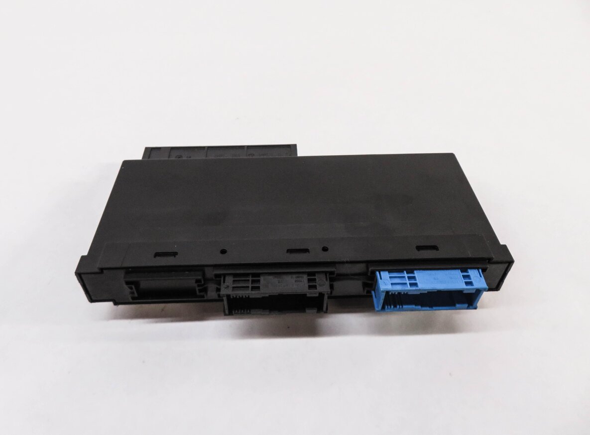 Thumbnail 3: 2015 BMW Z4 (E89) PRIMARY BODY CONTROL MODULE BCM