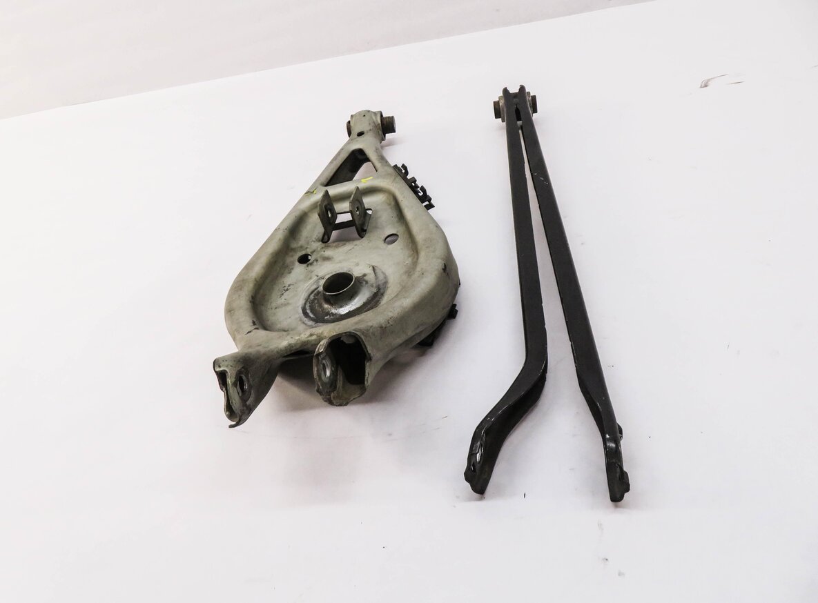 Thumbnail 2: 2009-2016 BMW Z4 (E89) LEFT DRIVER REAR CONTROL ARM SET-2