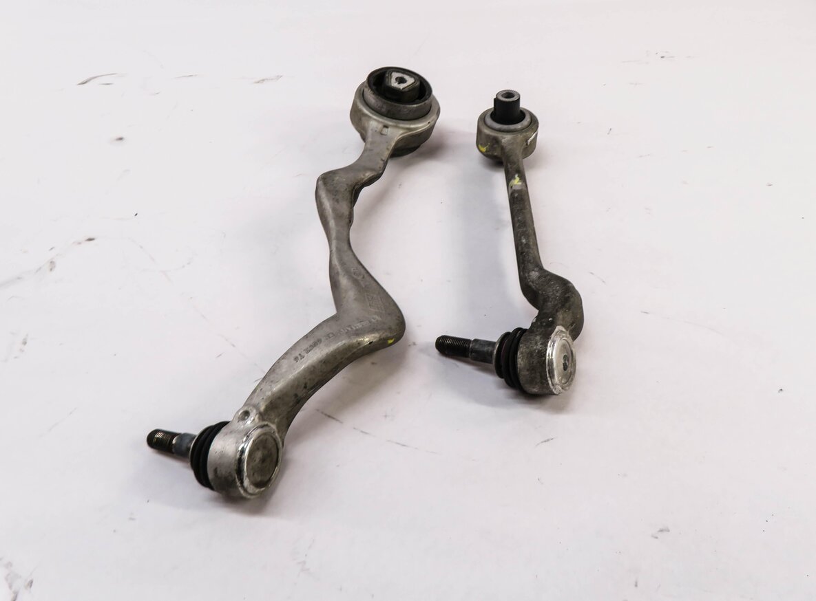 Thumbnail 2: 2009-2016 BMW Z4 (E89) RIGHT FRONT PASSENGER UPPER & LOWER CONTROL ARM SET-2