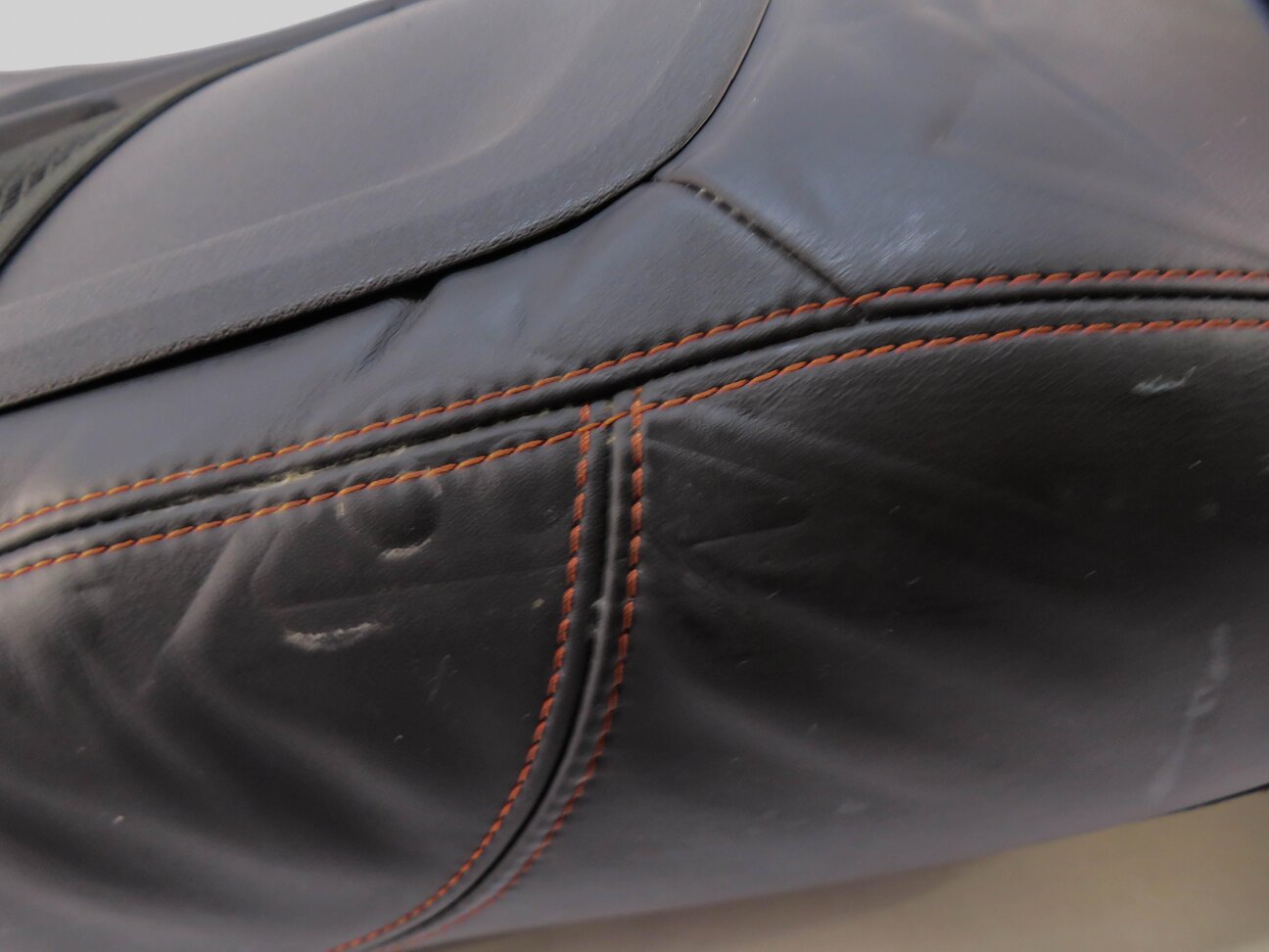 Thumbnail 5: 2009-2016 BMW Z4 (E89) PASSENGER UPPER TOP SPORT SEAT CUSHION (BLACK / ORANGE)