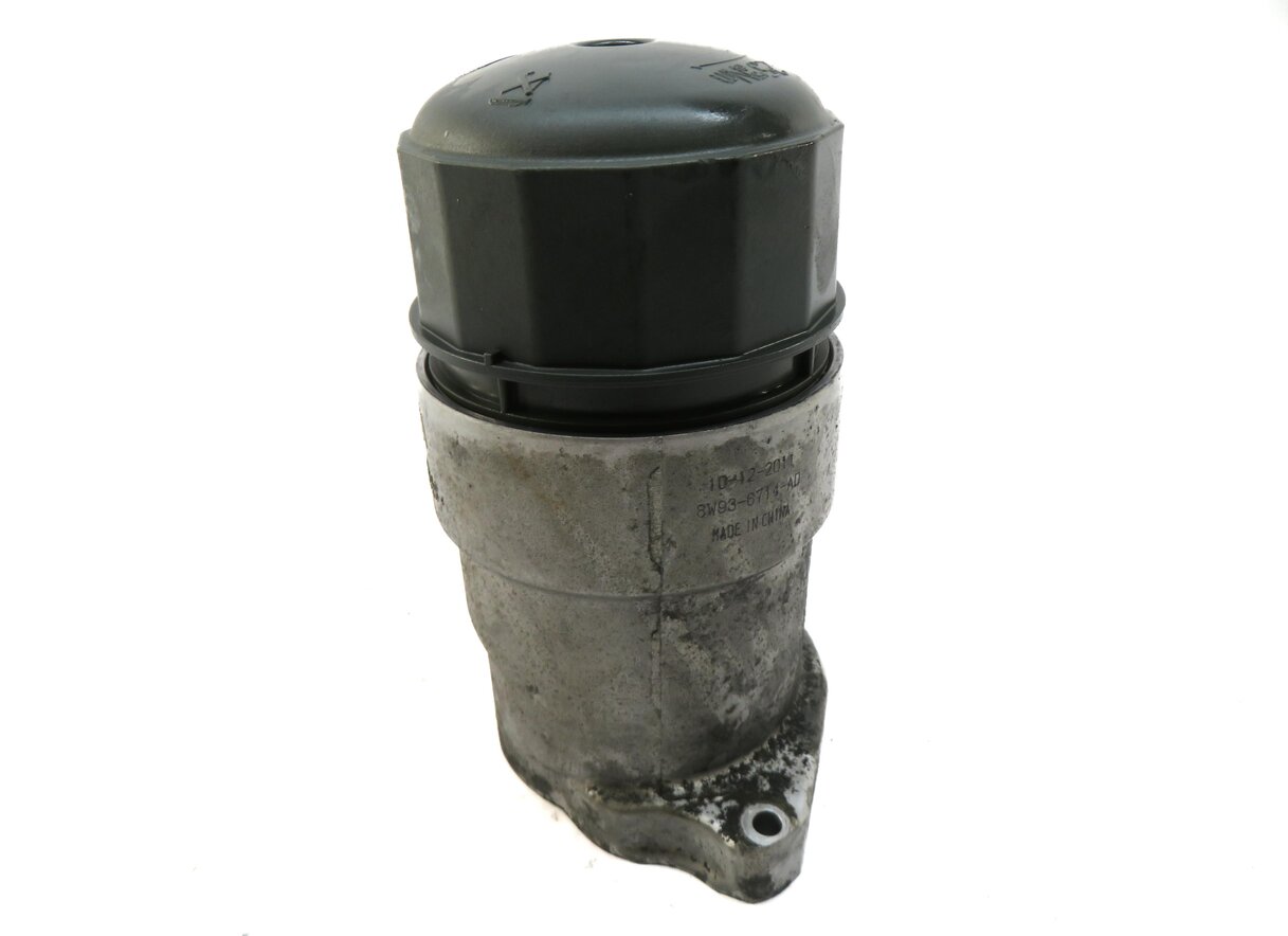 Thumbnail 2: 2012 LAND ROVER LR4 5.0L AJ133 ENGINE OIL FILTER HOUSING w/ CAP