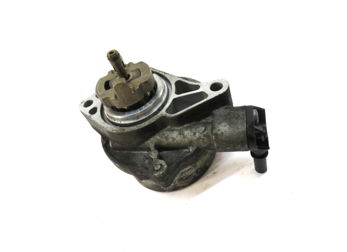 Thumbnail 2: 2010-2019 RANGE ROVER SPORT LR4 JAGUAR XE XF XK - 3.0L / 5.0L BRAKE VACUUM PUMP