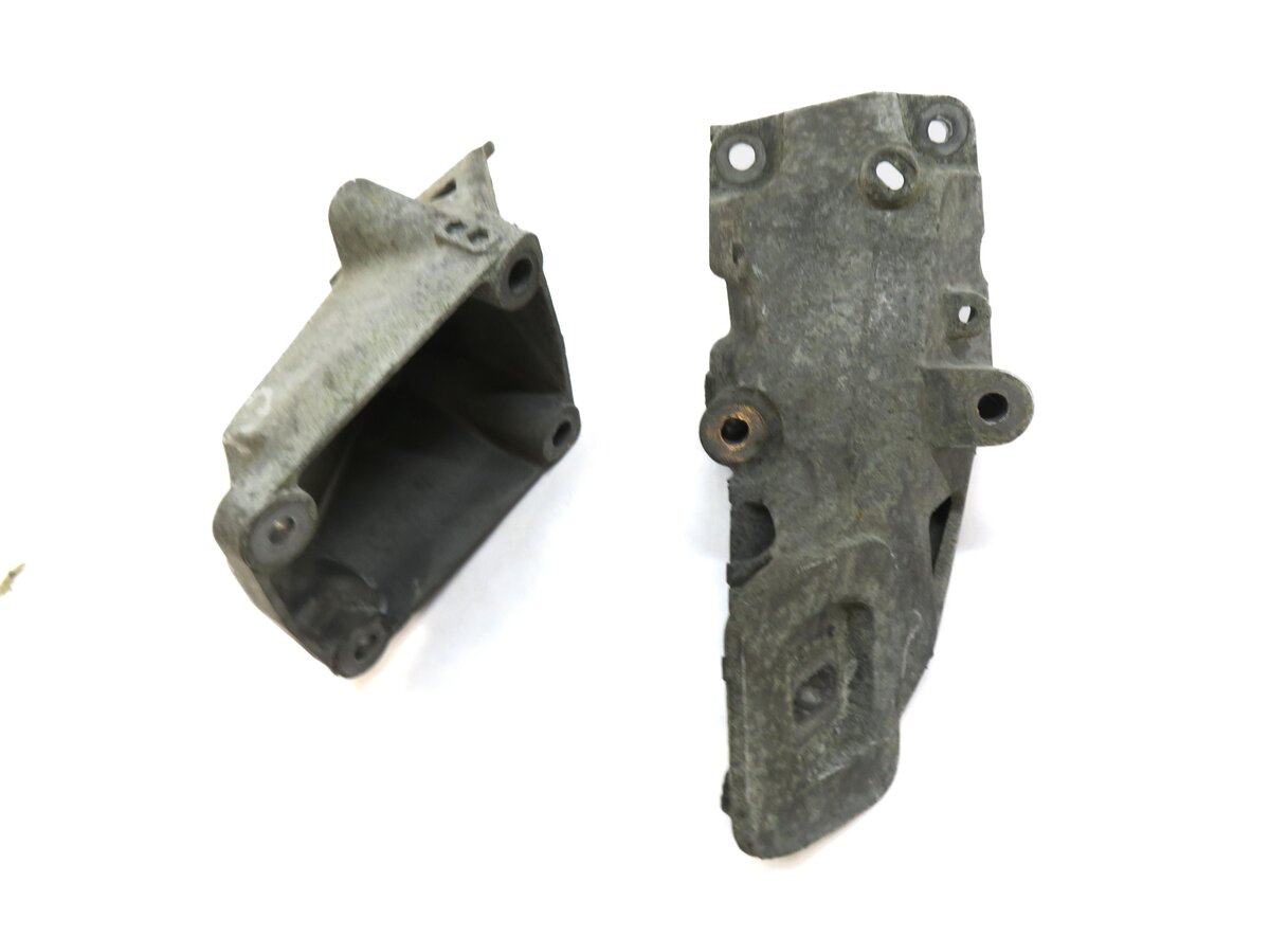 Thumbnail 3: 2012 LAND ROVER LR4 5.0L AJ133 ENGINE MOTOR MOUNT BRACKET SET OF 2