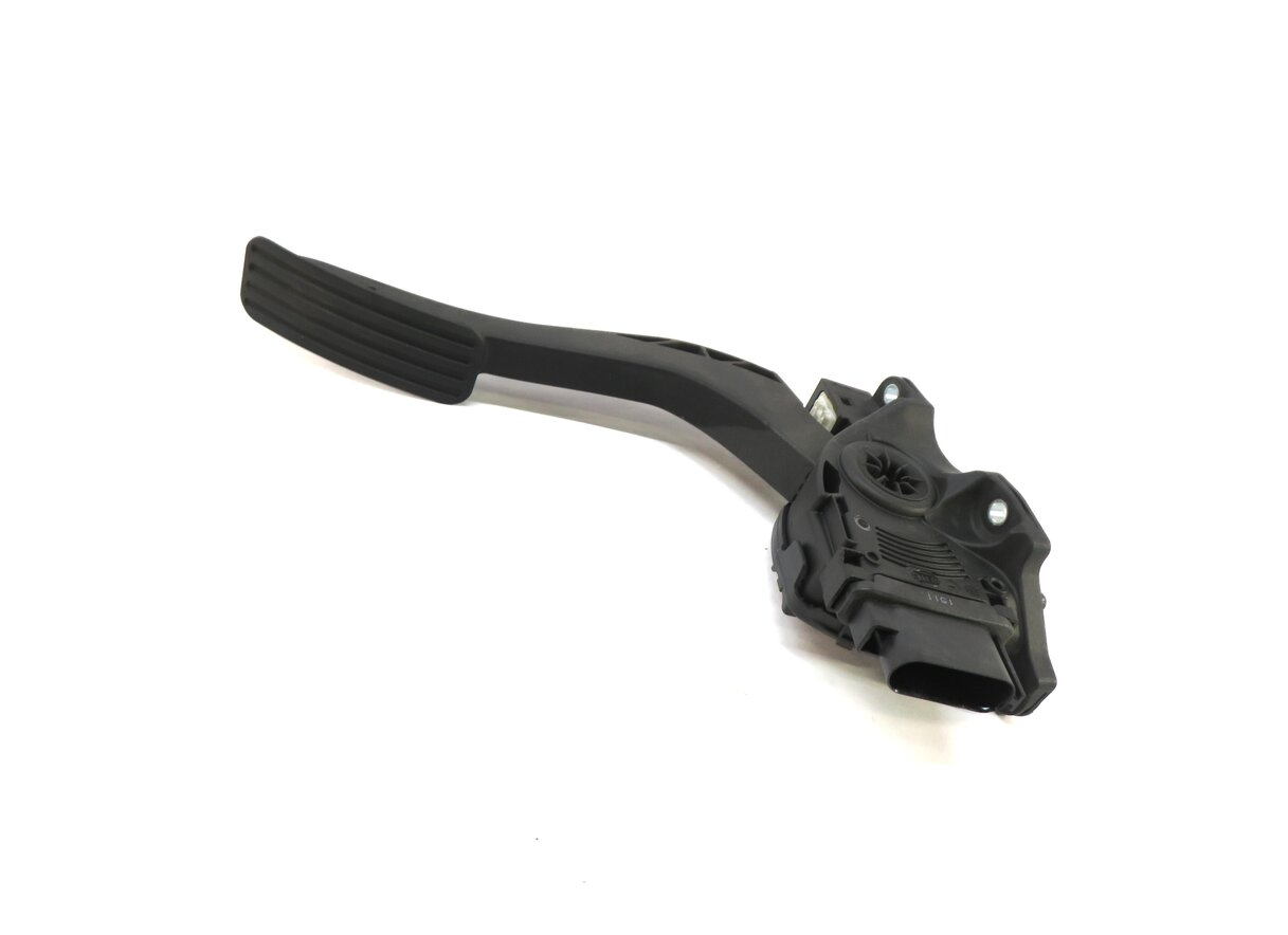 Thumbnail 1: 2012 LAND ROVER LR4 THROTTLE GAS PEDAL