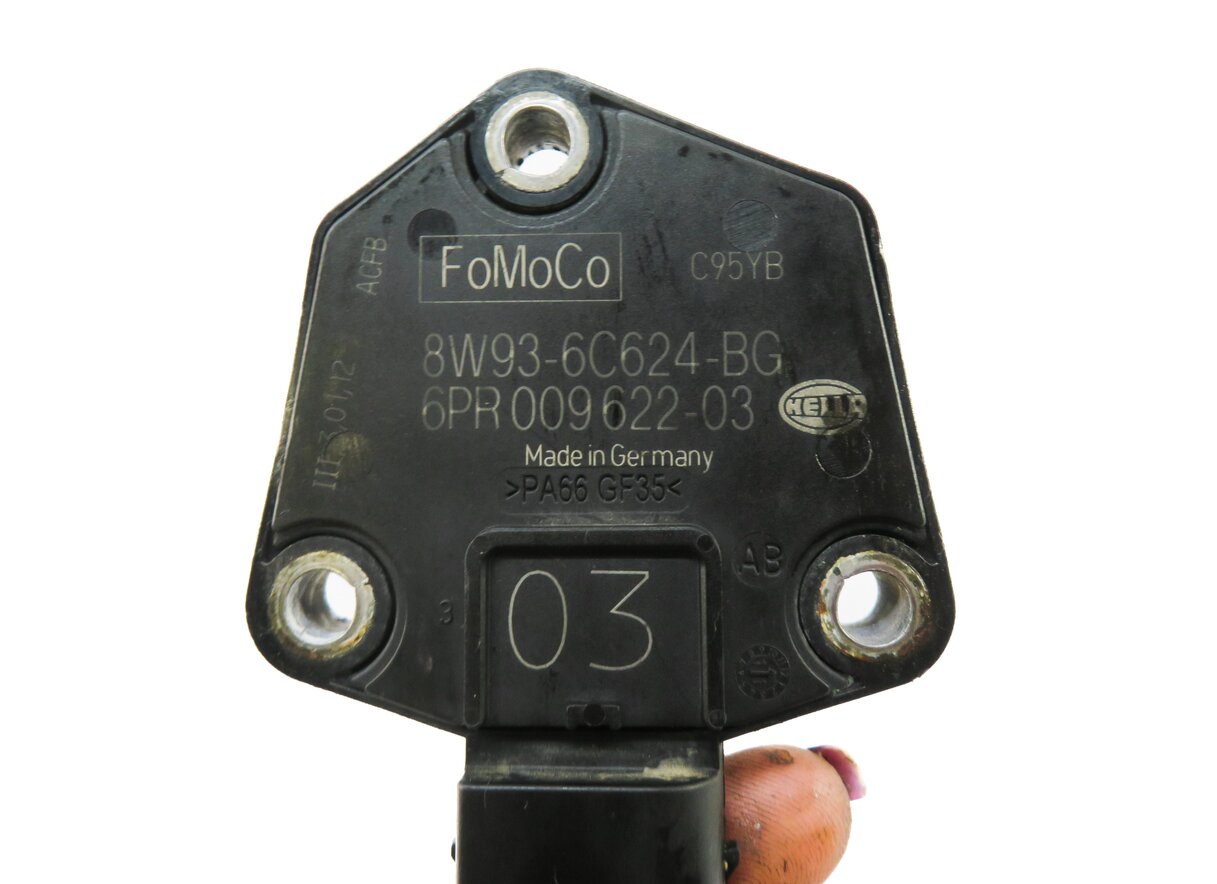 Thumbnail 4: 2012 LAND ROVER LR4 5.0L AJ133 ENGINE OIL LEVEL SENSOR