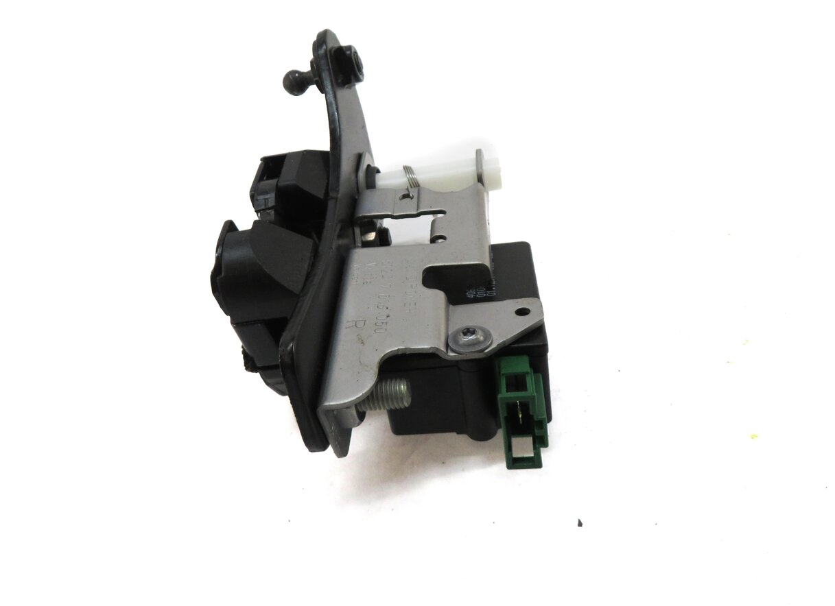 Thumbnail 2: 2012 LAND ROVER LR4 REAR RIGHT PASSENGER SIDE TRUNK LOCK LATCH w/ ACTUATOR