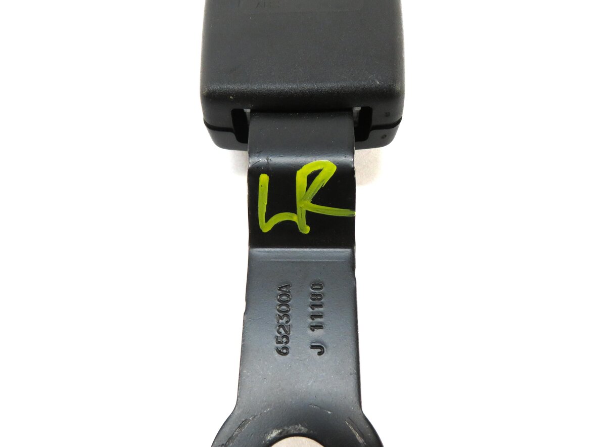 Thumbnail 4: 2012 LAND ROVER LR4 3RD THIRD ROW REAR LEFT SEATBELT BUCKLE RECEIVER (BLACK)