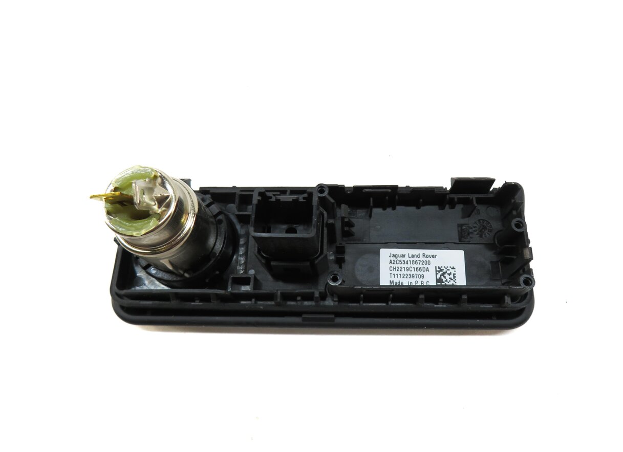 Thumbnail 3: 2012 LAND ROVER LR4 RADIO STEREO AUXILIARY AUX JACK PANEL w/ 12V 12 VOLT SOCKET
