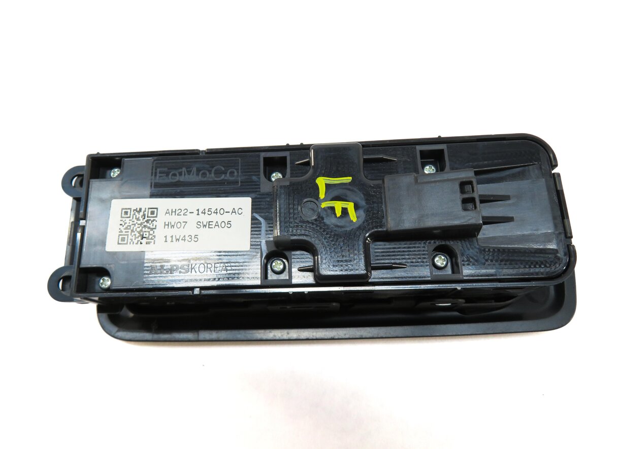 Thumbnail 4: 2010-2020 LAND ROVER LR2 LR4 / RANGE ROVER SPORT (L320) DRIVER WINDOW SWITCH