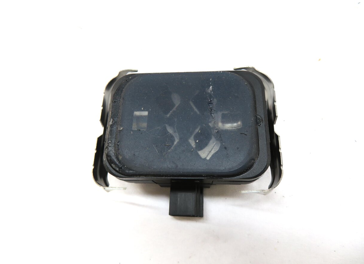Thumbnail 3: 2010-2016 LR2 LR4 RANGE ROVER SPORT (L320 L322) WINDSHIELD WIPER RAIN SENSOR