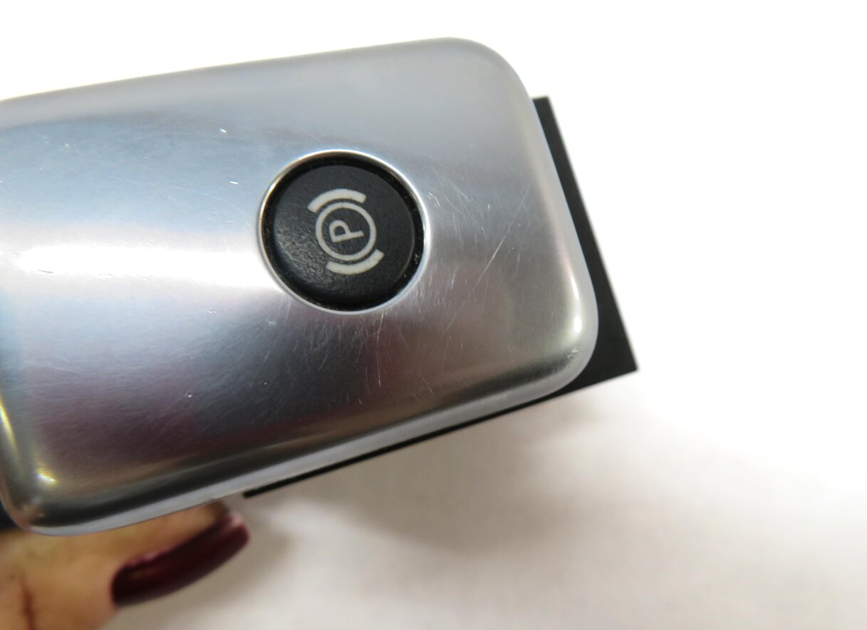 Thumbnail 6: 2012 LAND ROVER LR4 EMERGENCY HILL PARKING PARK BRAKE SWITCH