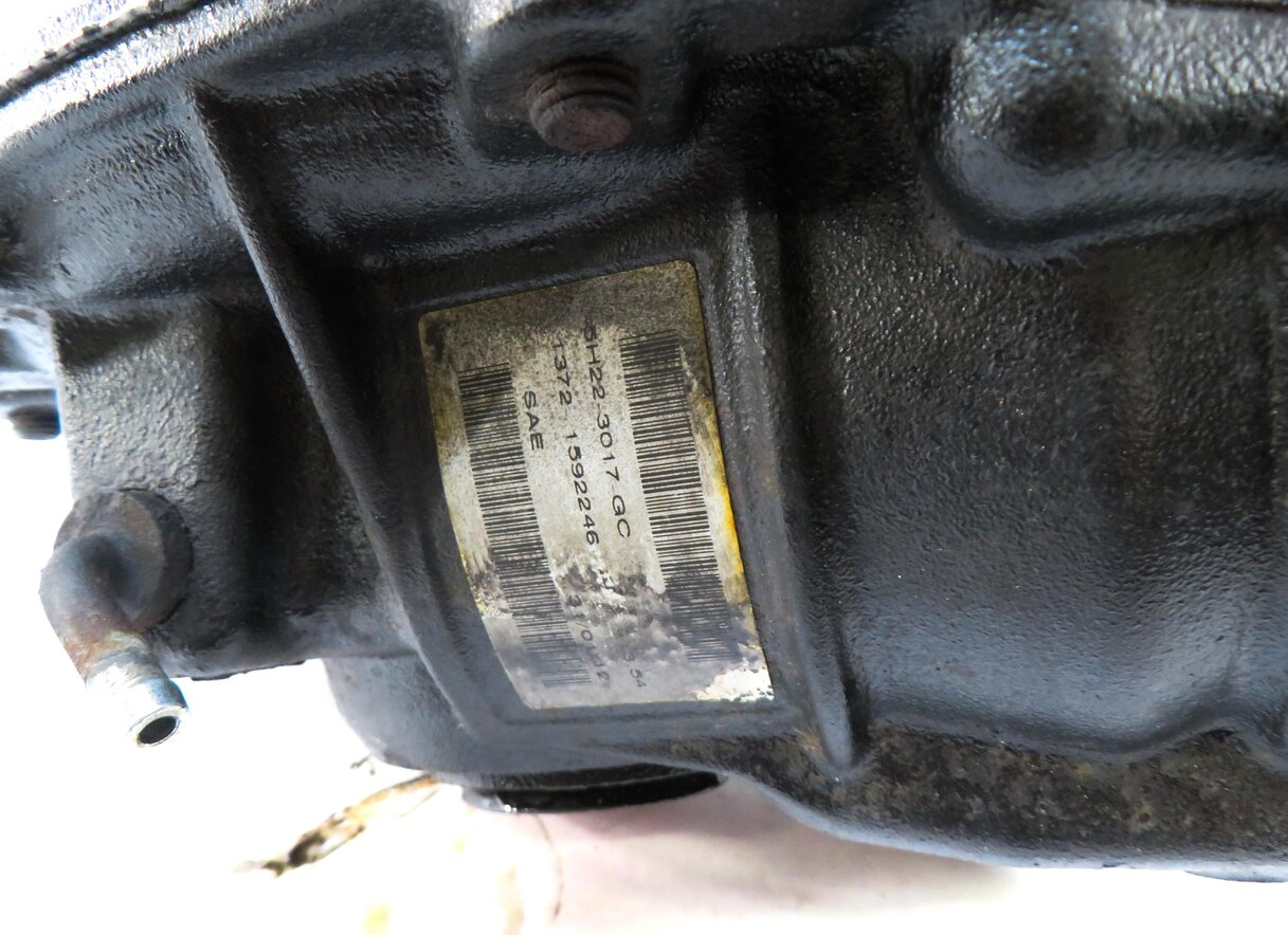 Thumbnail 5: 06-13 LR4 RANGE ROVER SPORT L320 (4.2L / 5.0L) FRONT DIFFERENTIAL CARRIER (3.54)