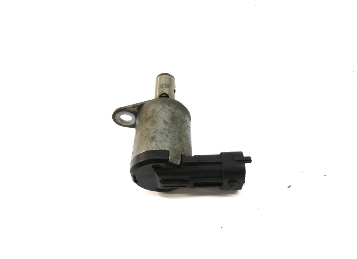Thumbnail 2: 2012 LAND ROVER LR4 5.0L AJ133 OIL PRESSURE SOLENOID