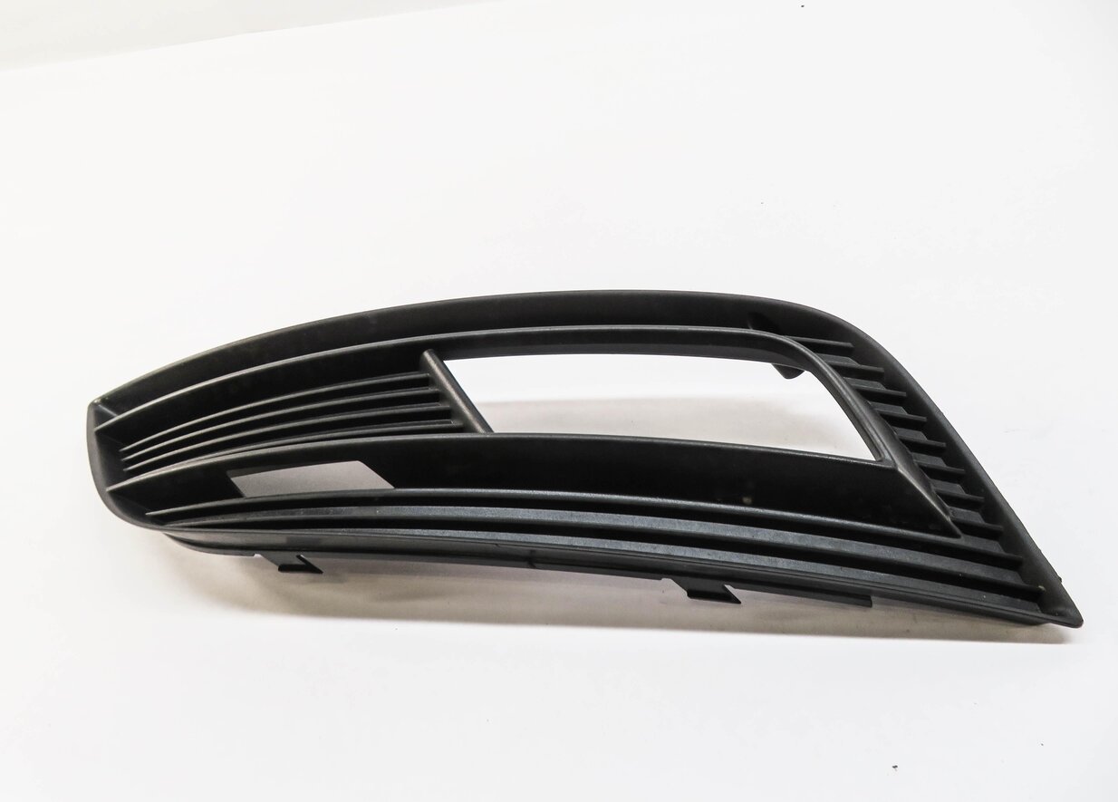 Thumbnail 2: 2013-2016 AUDI A4 (B8 8K) LEFT FRONT DRIVER FOGLIGHT GRILLE TRIM (BLACK)