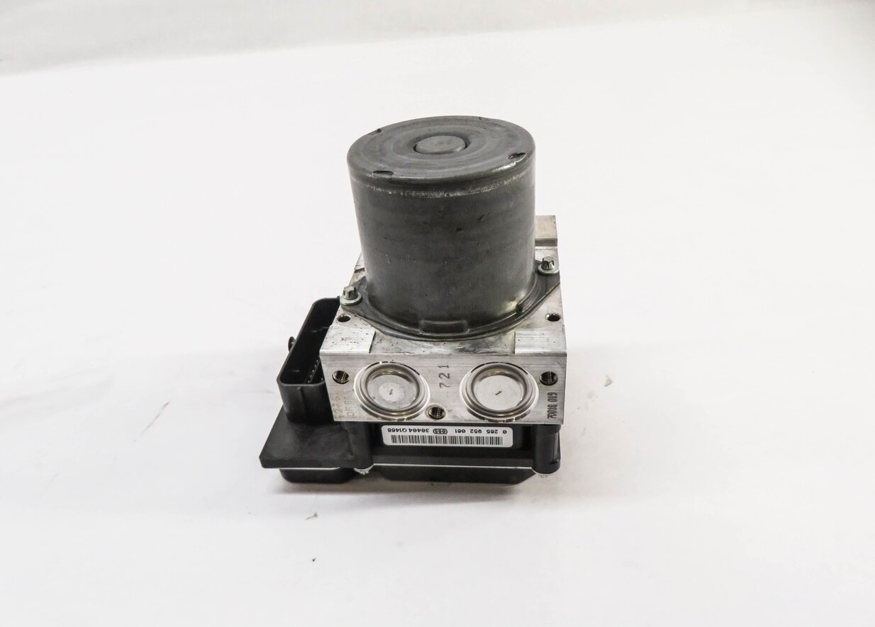 Thumbnail 3: 2013 AUDI A4 S4 A5 S5 (B8 8K 8T) QUATTRO AWD ABS ANTI LOCK BRAKE PUMP w/ MODULE