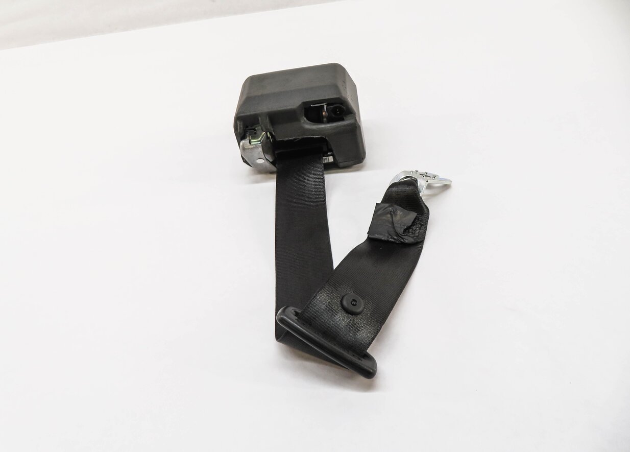Thumbnail 2: 2013 AUDI A4 (B8 8K) RIGHT REAR SEAT SEATBELT RETRACTOR (BLACK)