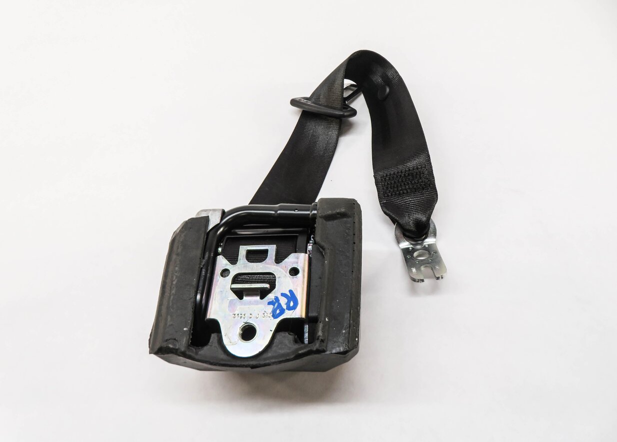 Thumbnail 3: 2013 AUDI A4 (B8 8K) RIGHT REAR SEAT SEATBELT RETRACTOR (BLACK)