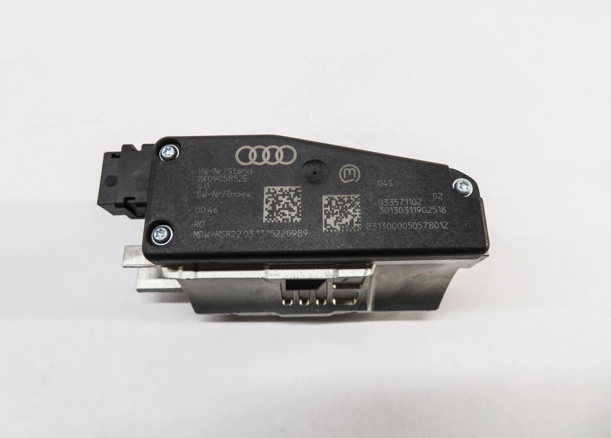 Thumbnail 4: 2013 AUDI A4 (B8 8K) 2.0L CPMA TURBO ENGINE ECM BCM IMMOBILIZER MODULE KEY SET