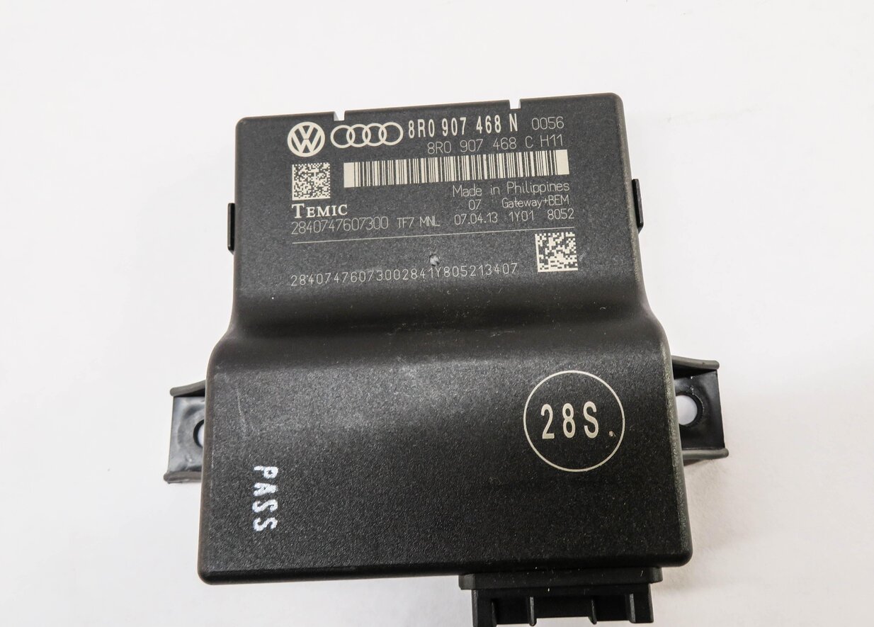 Thumbnail 8: 2013 AUDI A4 (B8 8K) 2.0L CPMA TURBO ENGINE ECM BCM IMMOBILIZER MODULE KEY SET