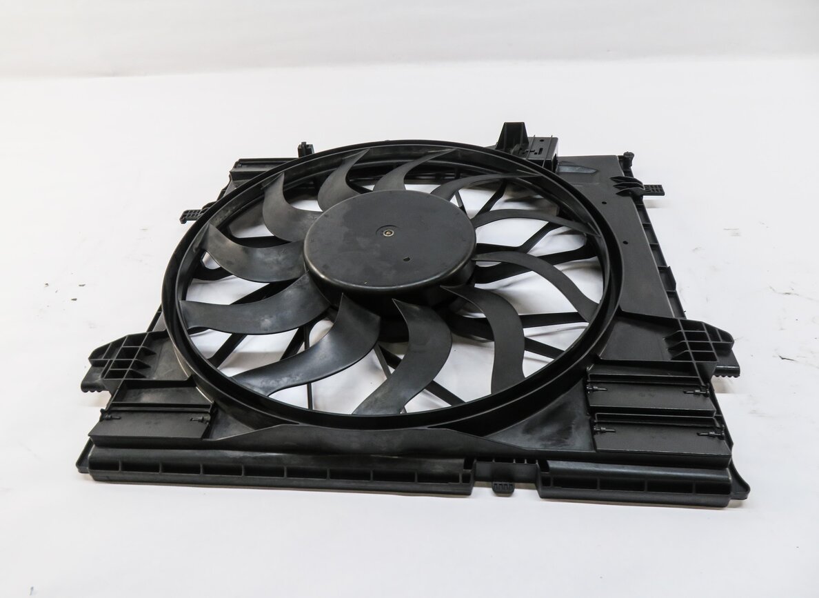 Thumbnail 2: 13-19 MERCEDES GL350 GL450 GL550 GLE ML250 ML400 ML550 (W166 X166) COOLING FAN