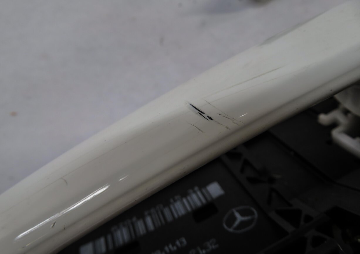 Thumbnail 5: 11-19 MERCEDES E300 E350 E550 GL350 GL450 GL550 - DRIVER DOOR HANDLE (WHITE)
