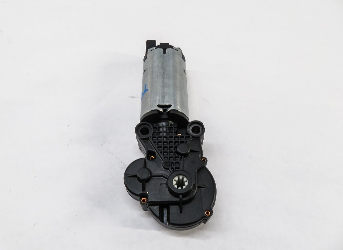 Thumbnail 3: 2014 MERCEDES GL450 (X166) RIGHT REAR 3rd THIRD ROW SEAT ADJUSTMENT MOTOR