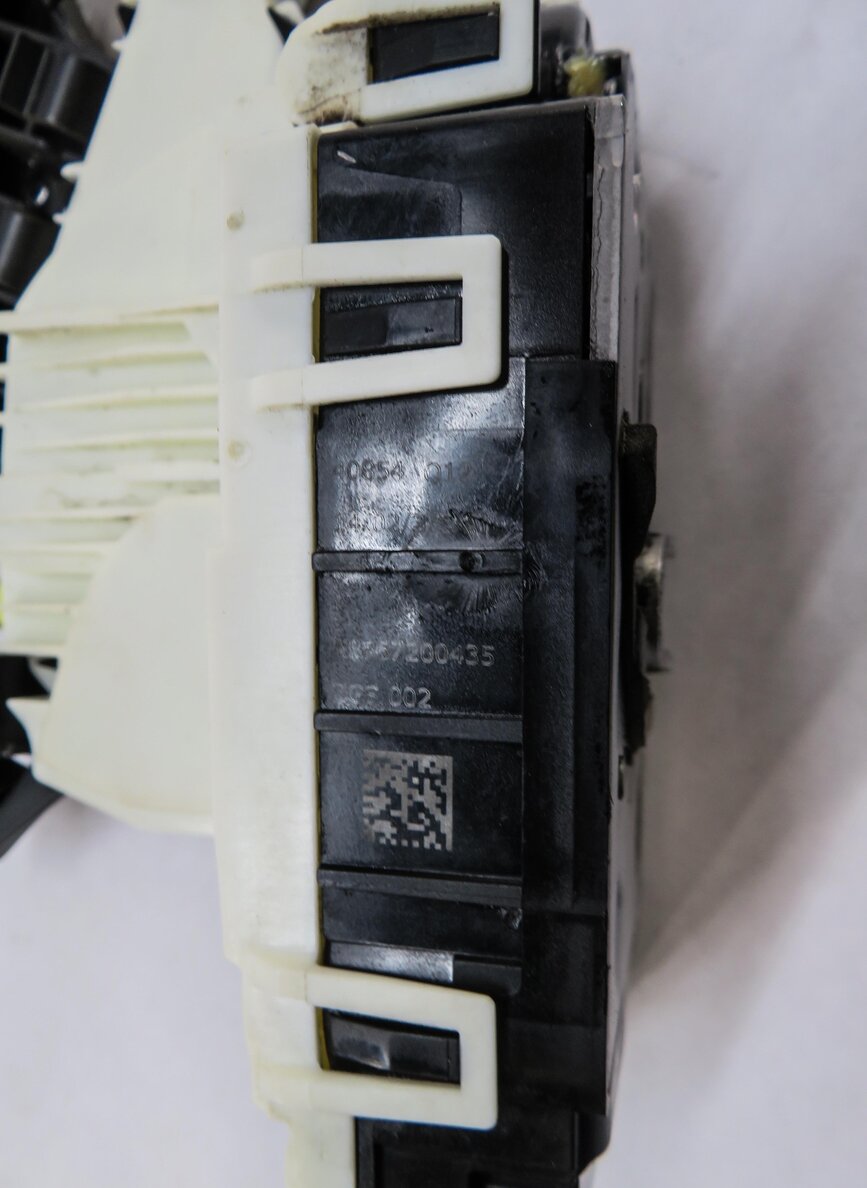 Thumbnail 4: 12-14 MERCEDES GL350 GL450 GL550 ML350 ML550 (W166 X166) RIGHT FRONT DOOR LATCH