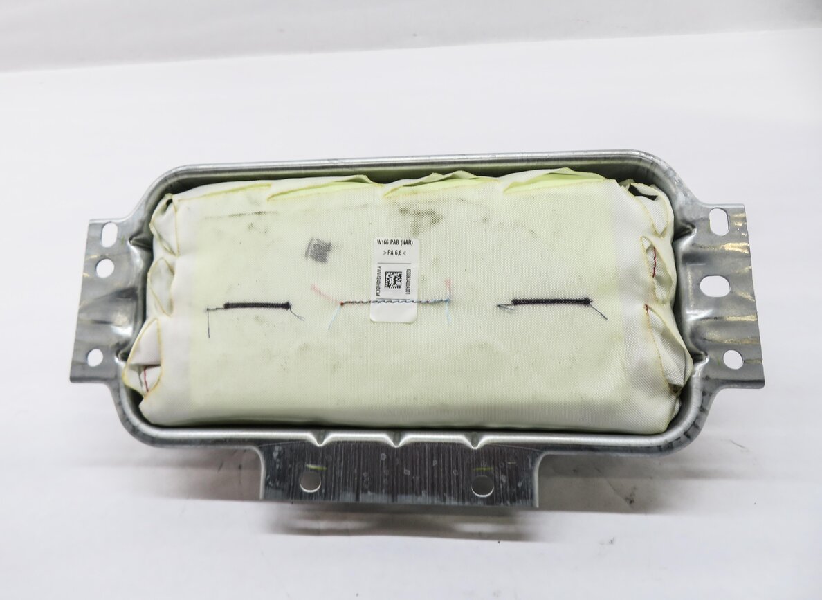 Thumbnail 2: 12-19 MERCEDES GL350 GL450 GL550 ML350 ML550 (W166 X166) PASSENGER DASH AIRBAG