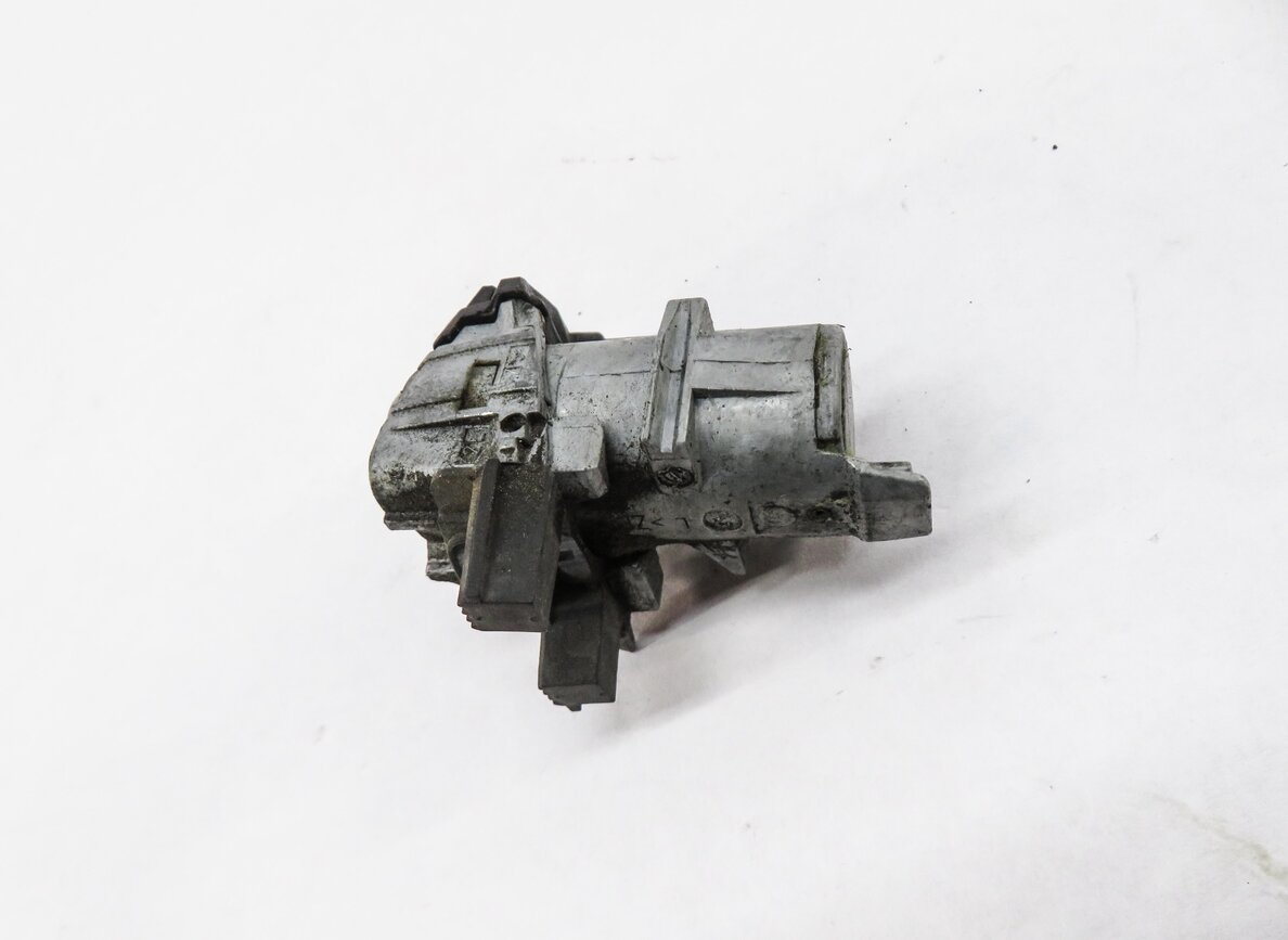 Thumbnail 5: 2014 MERCEDES GL450 (X166) LEFT FRONT DRIVER DOOR HANDLE LOCK CYLINDER w/ KEY