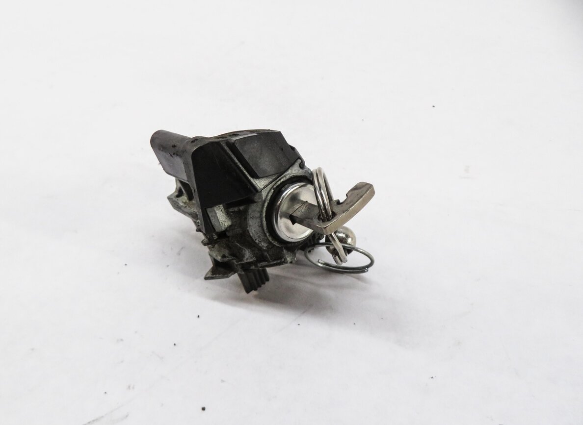 Thumbnail 6: 2014 MERCEDES GL450 (X166) LEFT FRONT DRIVER DOOR HANDLE LOCK CYLINDER w/ KEY