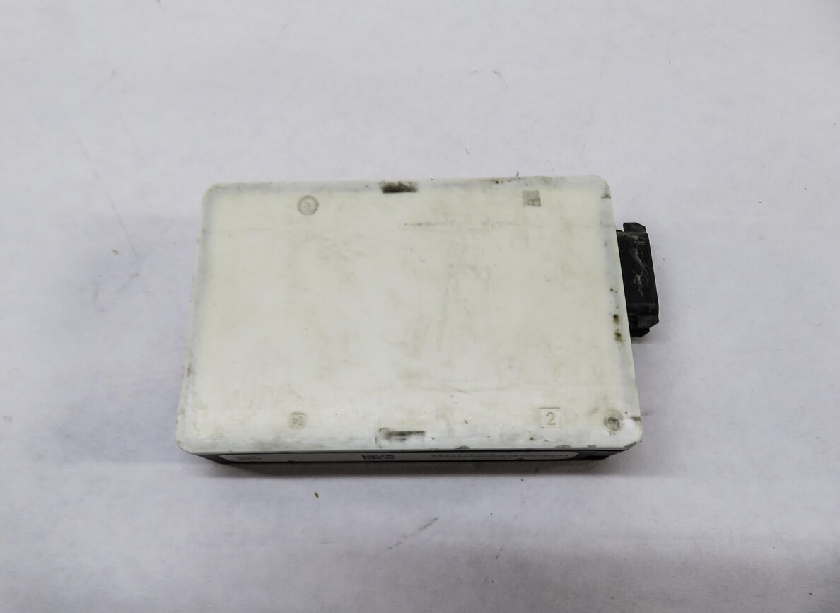 Thumbnail 3: 2014 MERCEDES GL350 GL450 GL550 GL63 CLS550 (C218 X166) BLIND SPOT RADAR MODULE