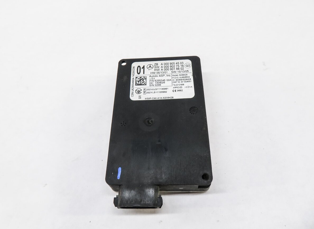 Thumbnail 2: 2014 MERCEDES GL350 GL450 GL550 GL63 CLS550 (C218 X166) BLIND SPOT RADAR MODULE