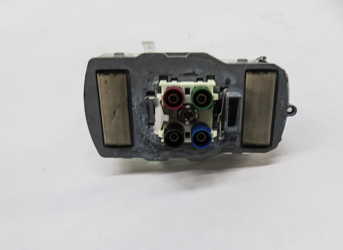Thumbnail 3: 2014 MERCEDES GL450 (X166) RADIO STEREO ANTENNA SHARK FIN ANTENNA MODULE