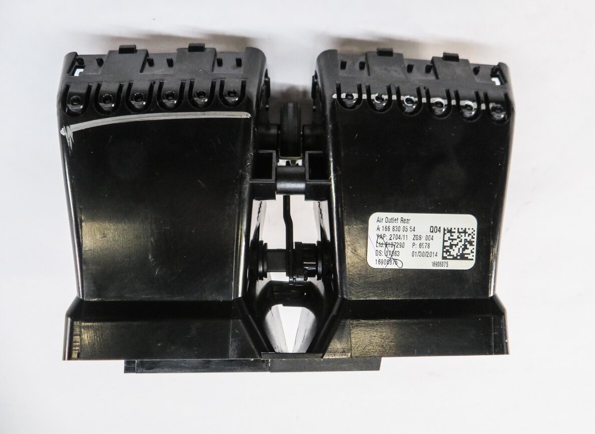 Thumbnail 4: 2014 MERCEDES GL450 (X166) REAR CENTER CONSOLE HEATER A/C AIR VENT