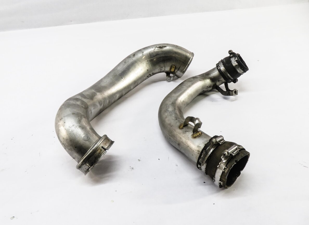 Thumbnail 2: 2014 MERCEDES GL450 (X166) 4.6L M278 V8 ENGINE RIGHT AIR INTAKE PIPE SET