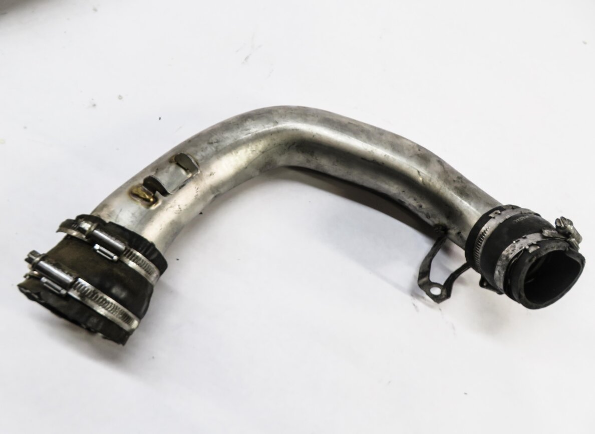 Thumbnail 4: 2014 MERCEDES GL450 (X166) 4.6L M278 V8 ENGINE RIGHT AIR INTAKE PIPE SET