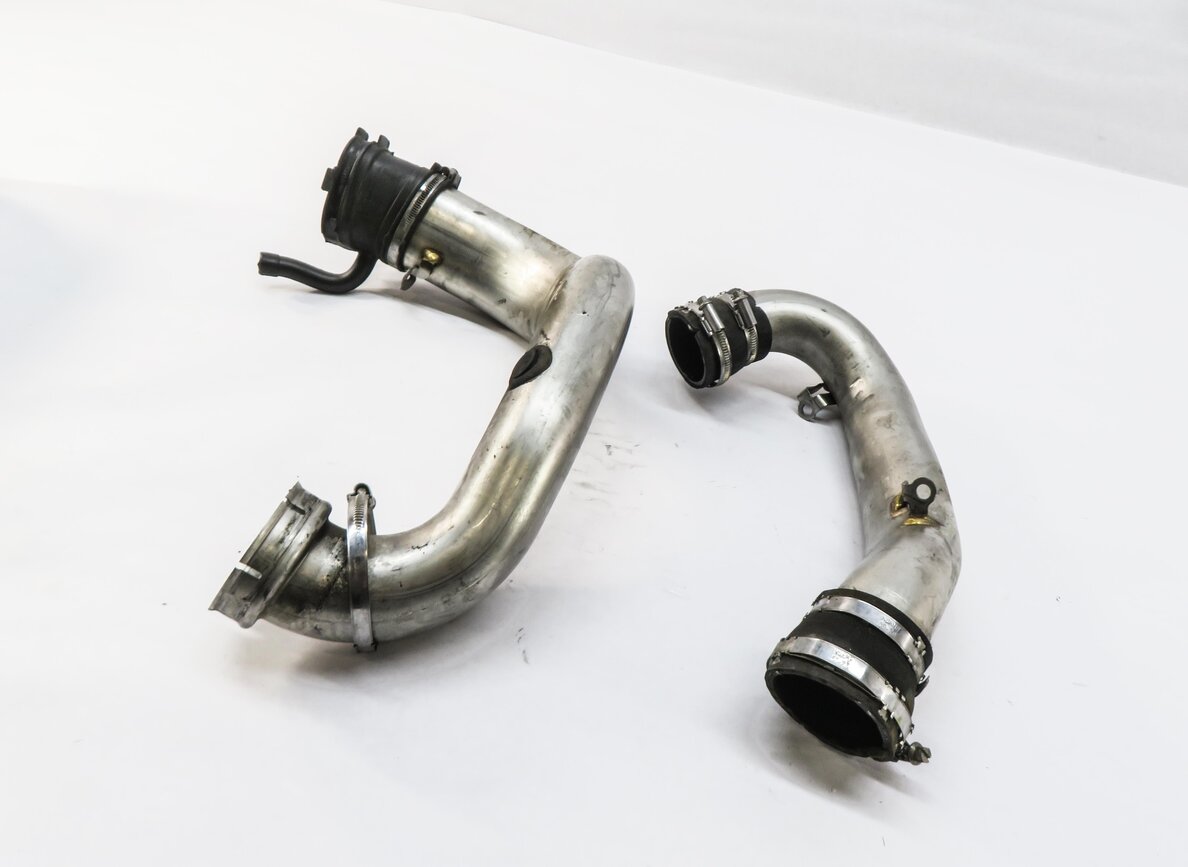 Thumbnail 2: 2014 MERCEDES GL450 (X166) 4.6L M278 V8 ENGINE LEFT AIR INTAKE PIPE SET