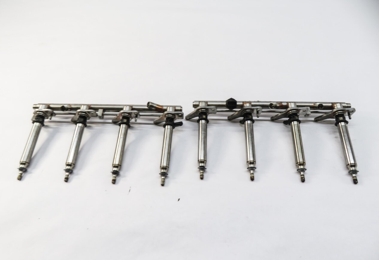 Thumbnail 3: 2014 MERCEDES GL450 (X166) 4.6L M278 V8 ENGINE FUEL INJECTOR SET w/ FUEL RAILS