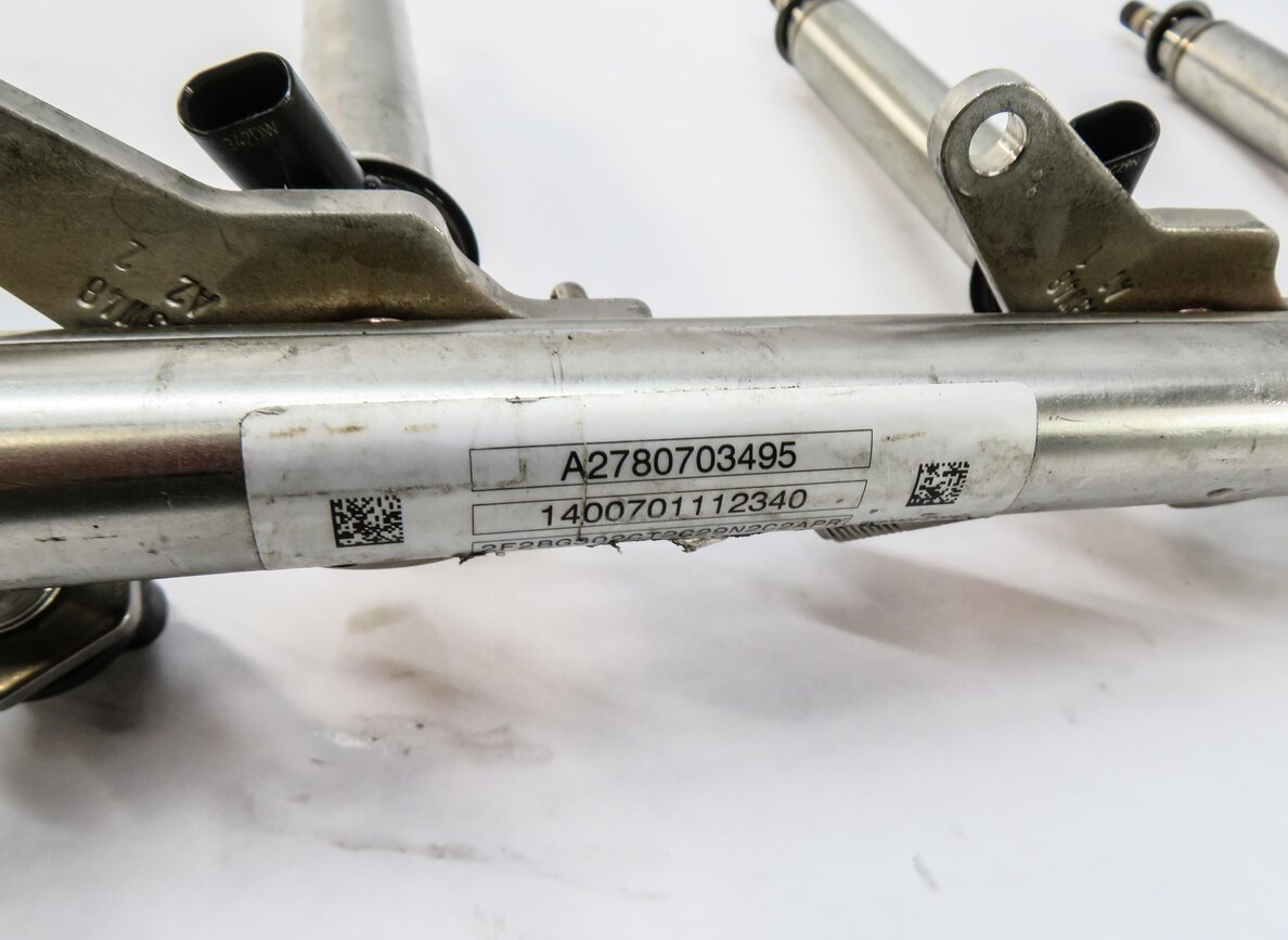 Thumbnail 5: 2014 MERCEDES GL450 (X166) 4.6L M278 V8 ENGINE FUEL INJECTOR SET w/ FUEL RAILS