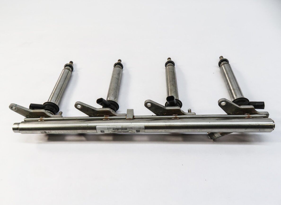 Thumbnail 6: 2014 MERCEDES GL450 (X166) 4.6L M278 V8 ENGINE FUEL INJECTOR SET w/ FUEL RAILS