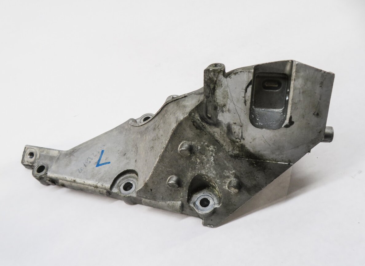 Thumbnail 3: 2014 MERCEDES GL450 (X166) 4.6L M278 V8 ENGINE LEFT MOTOR MOUNT BRACKET SET