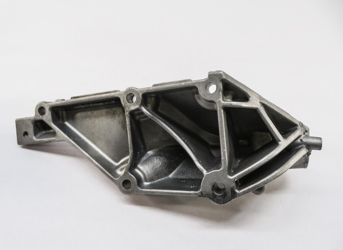 Thumbnail 4: 2014 MERCEDES GL450 (X166) 4.6L M278 V8 ENGINE LEFT MOTOR MOUNT BRACKET SET
