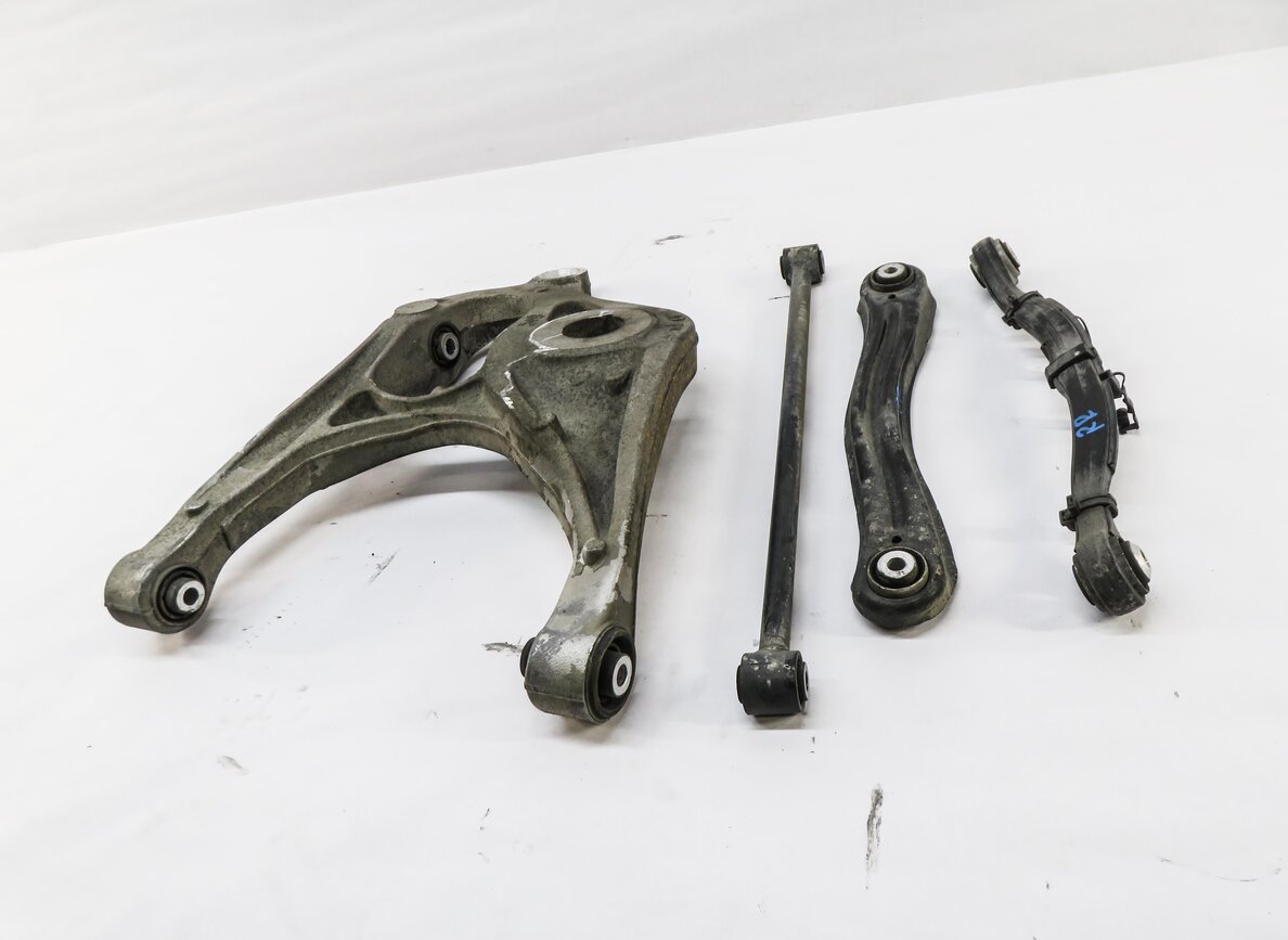 Thumbnail 2: 12-19 MERCEDES GL350 GL450 GL550 ML350 (W166 X166) RIGHT REAR CONTROL ARM SET