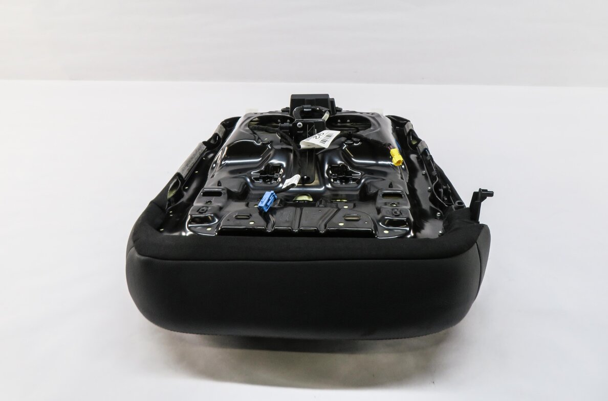 Thumbnail 5: 2014 MERCEDES GL450 (X166) PASSENGER LOWER BOTTOM HEATED SEAT CUSHION (BLACK)