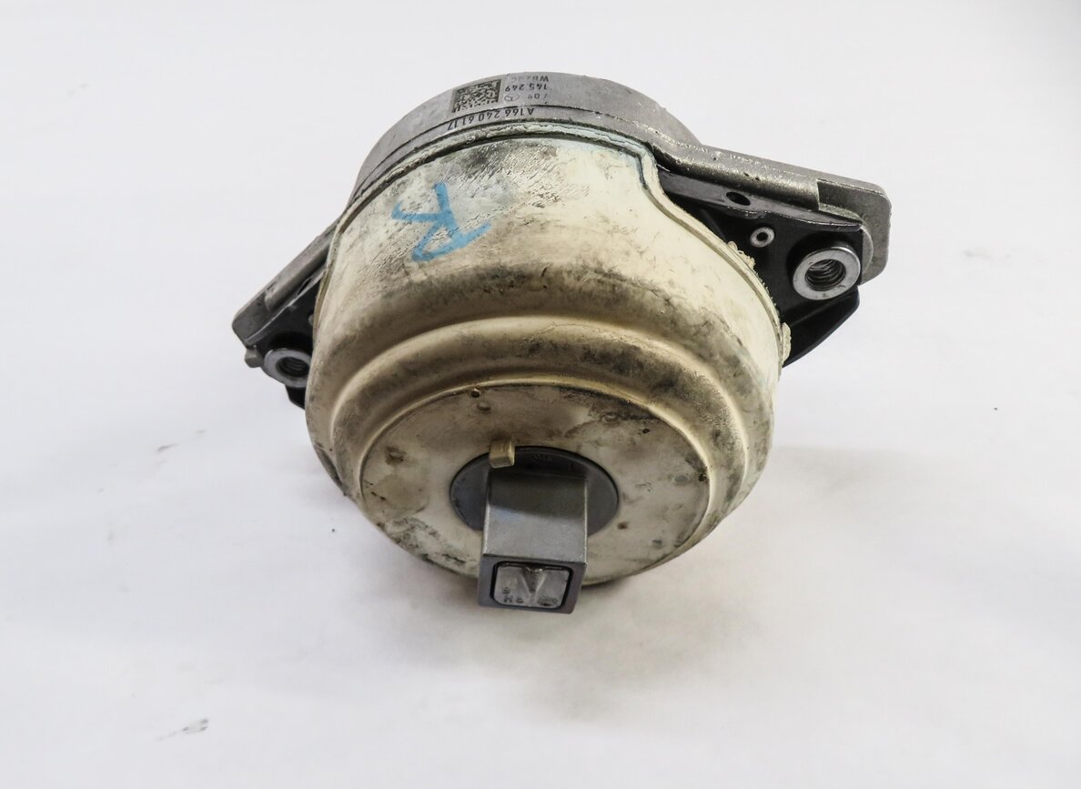 Thumbnail 6: 2014 MERCEDES GL450 (X166) 4.6L M278 V8 ENGINE RIGHT MOTOR MOUNT BRACKET SET