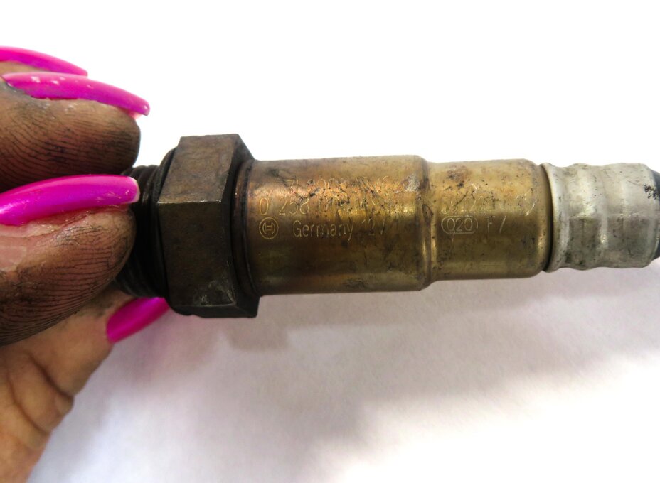 Thumbnail 6: 2006 PORSCHE CAYENNE (955) M48 4.5L TURBO PRE POST CAT O2 OXYGEN SENSOR SET/4