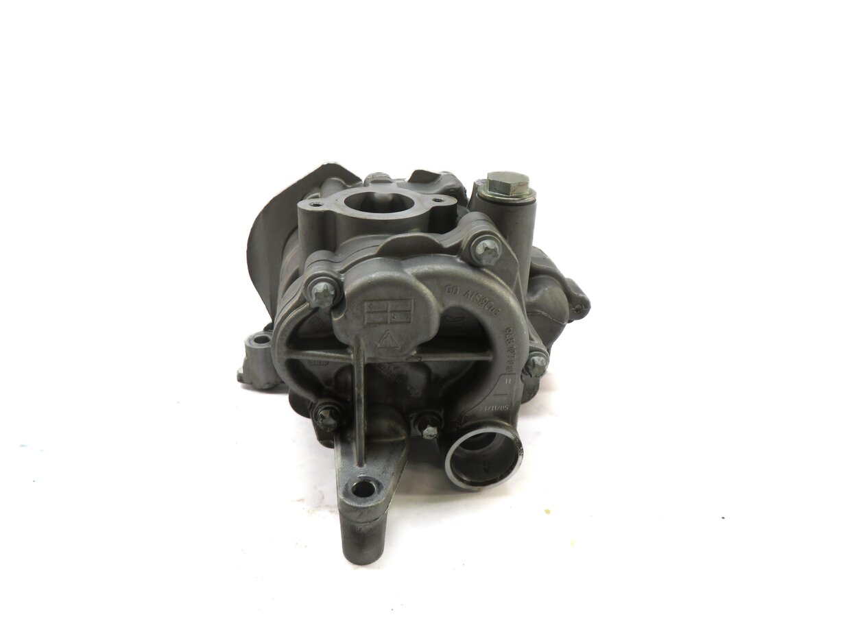 Thumbnail 3: 2006 PORSCHE CAYENNE (955) M48 4.5T 4.5L TURBO ENGINE OIL PUMP 948107010