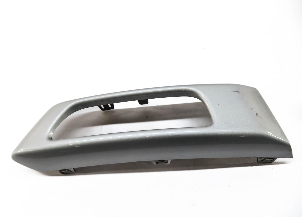 Thumbnail 2: 2014 RANGE ROVER SPORT (L494) RIGHT FRONT PASSENGER FOGLIGHT TRIM (LUXOR 869)