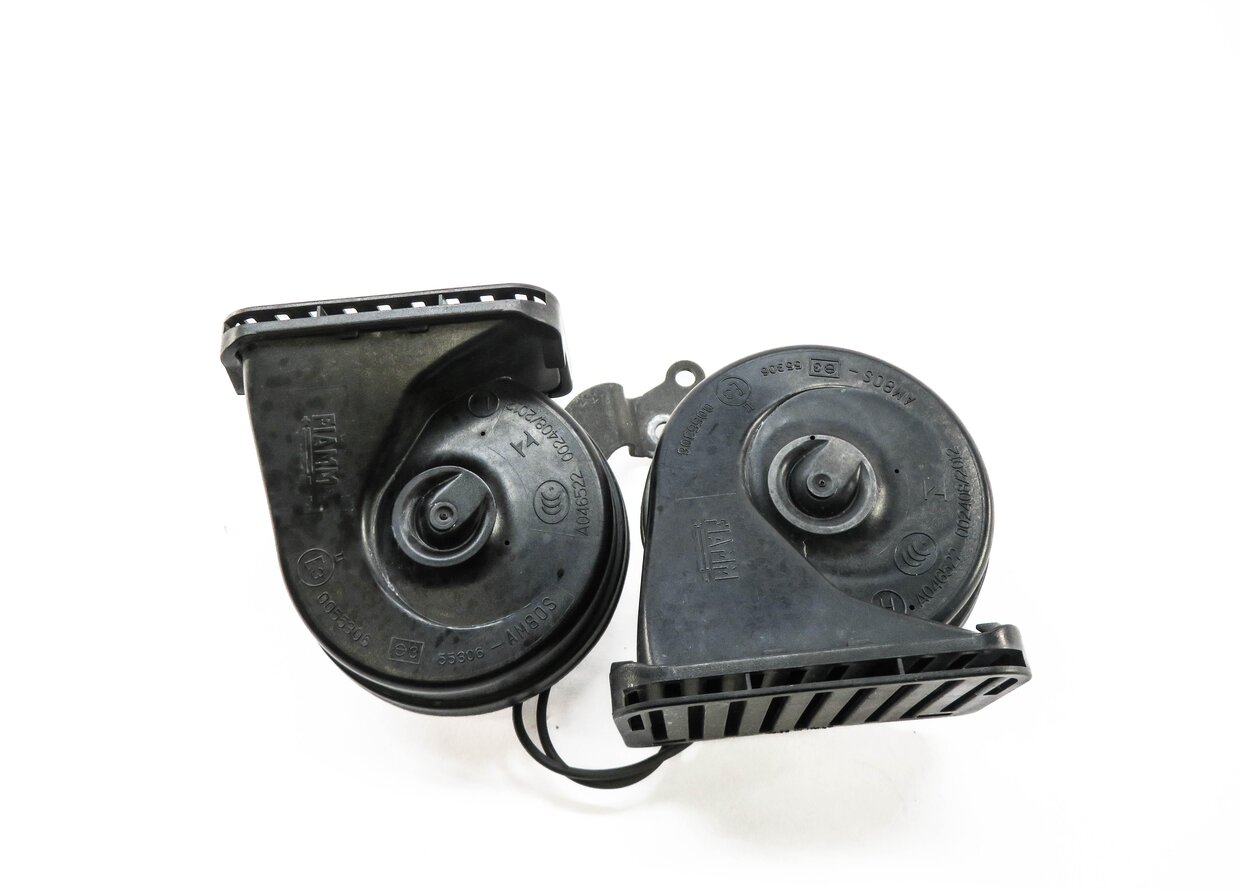 Thumbnail 2: 2013-2022 RANGE ROVER SPORT (L405 L494) HIGH & LOW TONE HORN SET-2